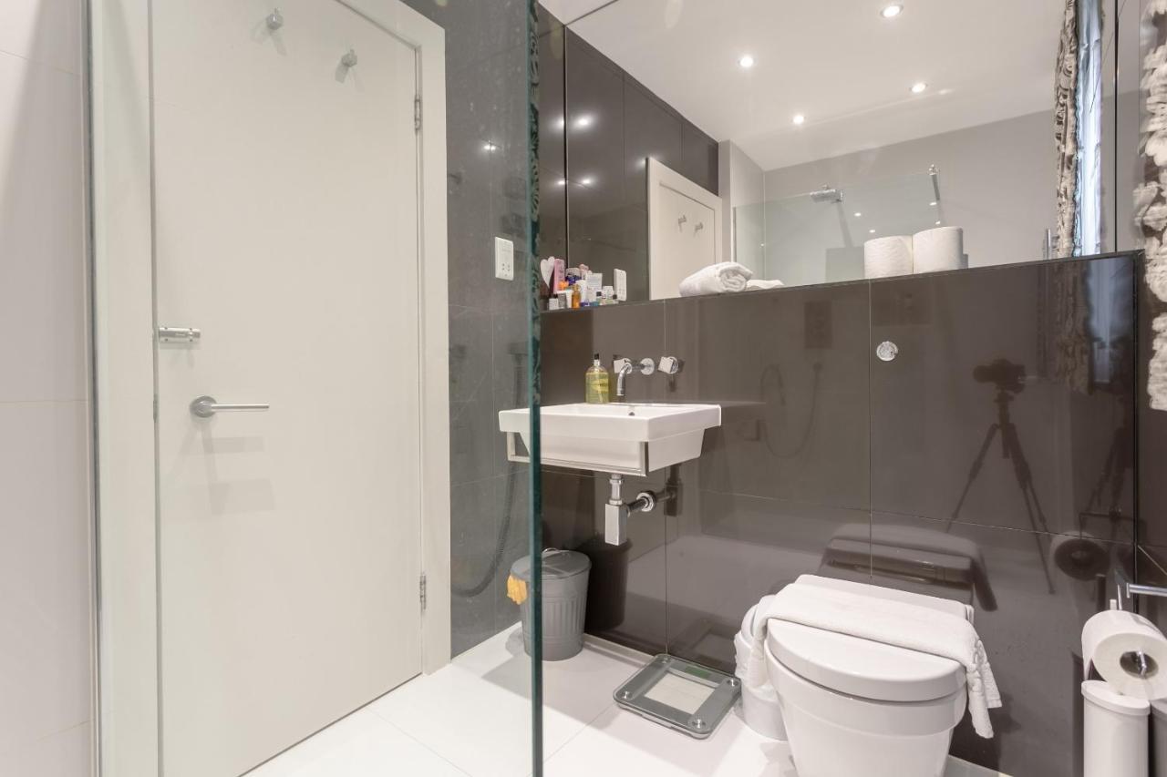 2 Bedroom Apartment Hammersmith Grove Sleeps 4 London Bagian luar foto